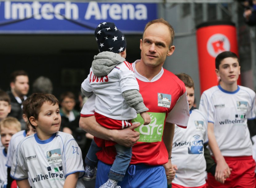 Podle Jarolíma budou v Hamburku českému týmu přát, upozornil na tureckou menšinu