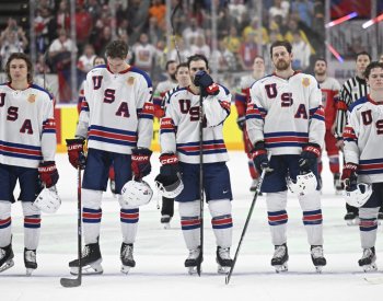 Češi na MS porazili mimořádně silný americký tým, píšou média v USA