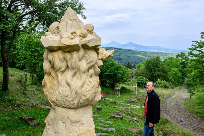 České středohoří má Středohoře, pískovcovou sochu ochránce a vládce