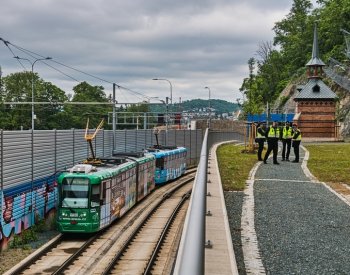 Na prohlídku stavby v Brně na Žabovřeské zamířily stovky lidí