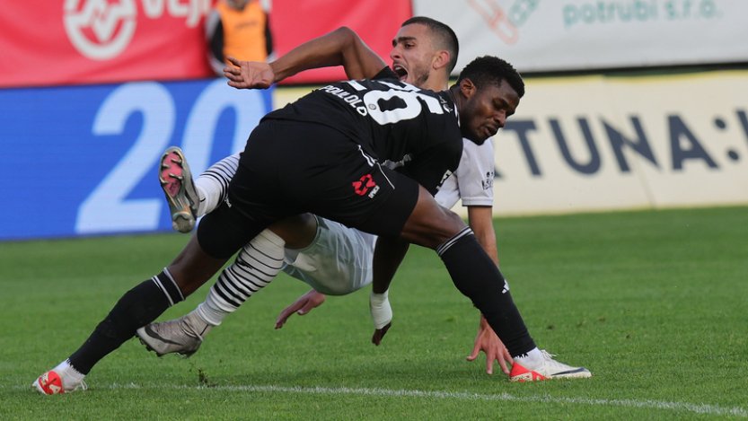 Karviná díky brance Budínského porazila Budějovice, oba týmy čeká baráž