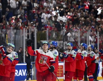 České semifinále MS v hokeji sledovalo v televizi méně lidí než čtvrtfinále