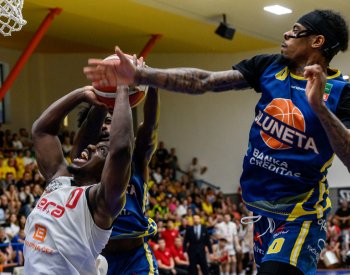 Basketbalisté Nymburka vyhráli čtvrté finále v Ústí 85:78 a sahají po 19. titulu