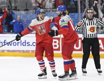 Eliáš věří, že za minulostí je čára a Zacha se bude do reprezentace vracet