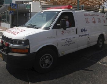 AFP: Dva Izraelci zemřeli po útoku automobilem poblíž Nábulusu