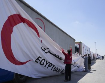 OSN: Od vpádu Izraele do Rafáhu klesly dodávky pomoci do Gazy o dvě třetiny