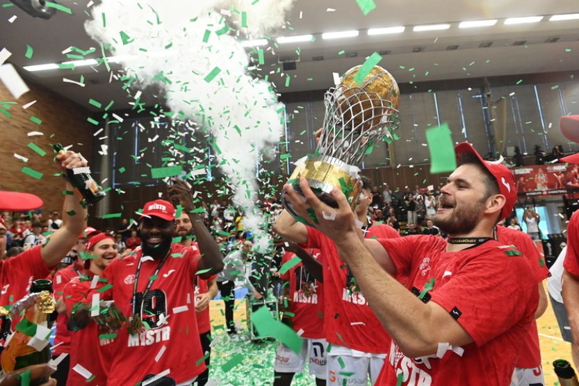 Basketbalisté Nymburka porazili počtvrté Ústí nad Labem a získali 19. titul