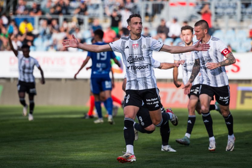 Fotbalisté Budějovic porazili v úvodní baráži Táborsko 2:1 gólem v nastavení