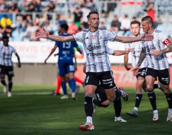 Fotbalisté Budějovic porazili v úvodní baráži Táborsko 2:1 gólem v nastavení