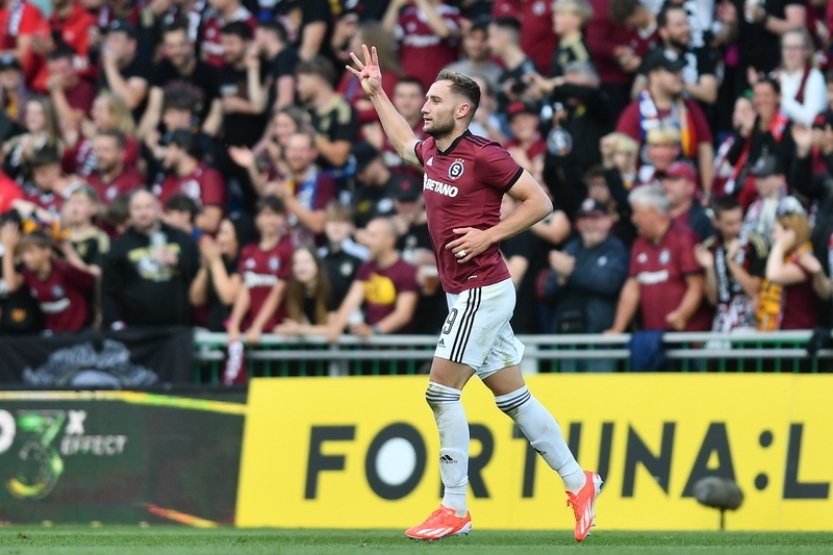 Kuchta je posledním hráčem měsíce v sezoně, trenérům vládl Horejš