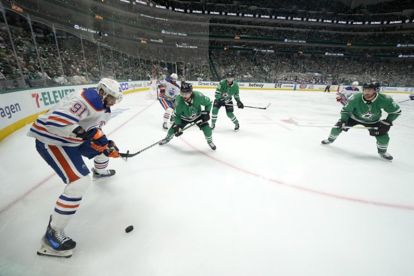 Edmonton zvítězil v Dallasu 3:1 a dělí jej jedna výhra od finále NHL