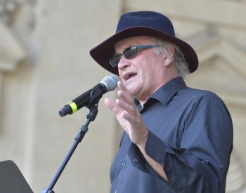 Kocáb vydává v reedici své debutové album a oslaví sedmdesátiny na Metronomu