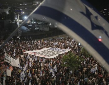 V Tel Avivu proti vládě protestuje 120.000 lidí, uvedli pořadatelé