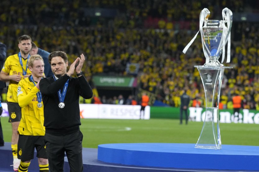 Podali jsme skvělý výkon, řekl trenér Borussie, po finále ho utěšoval Mourinho