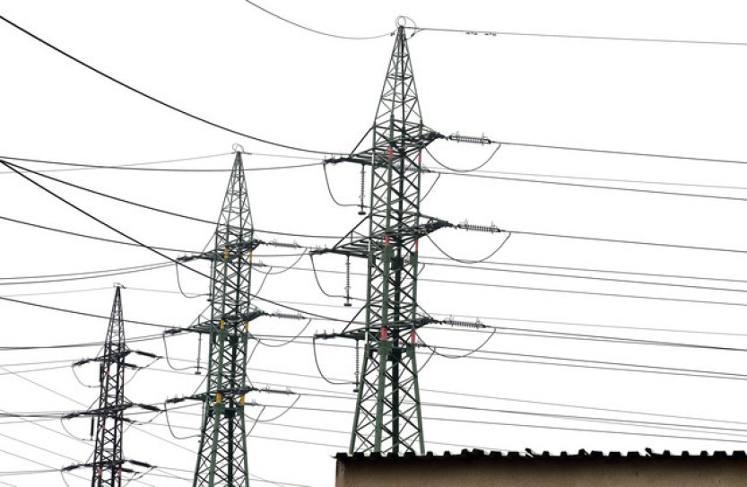 BBC: Elektrické sítě se kvůli poptávce po AI dostávají na pokraj možností