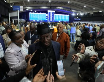 Africký národní kongres ztratil po 30 letech většinu v parlamentu v JAR