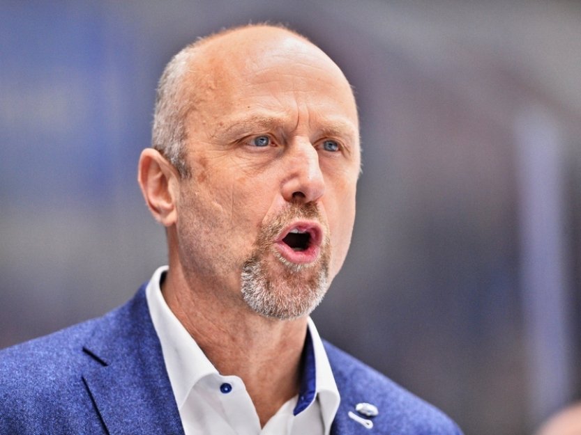 Hokejisté Brno jsou bez trenéra, Modrý z rodinných důvodů skončil