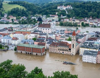 Povodňová situace v Řezně je nadále napjatá, hladina Dunaje klesá jen pomalu