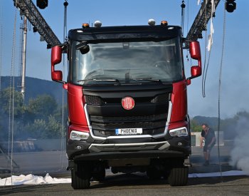 Tatra Trucks představila v Kopřivnici nejnovější generaci řady Tatra Phoenix