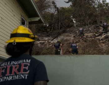 Týmy specialistů na ostrově Maui pátrají po obětech požáru, je jich už 106
