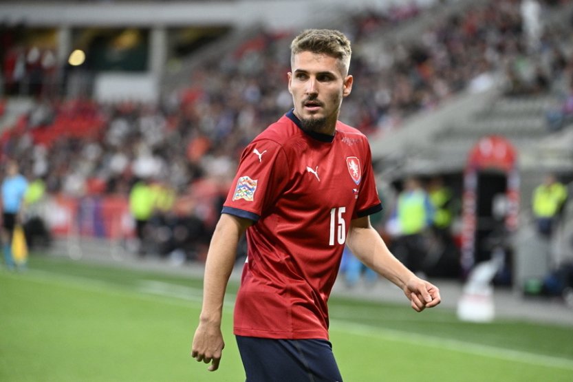 Záložník Sadílek se zranil při pádu na kole a přijde o mistrovství Evropy