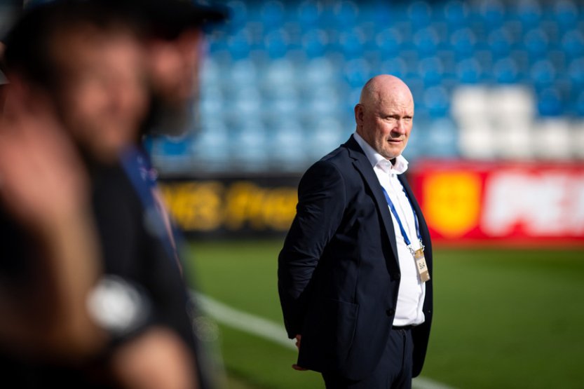 Sestavu neprozradím, nemůžeme hrát na půl plynu, řekl před generálkou Hašek