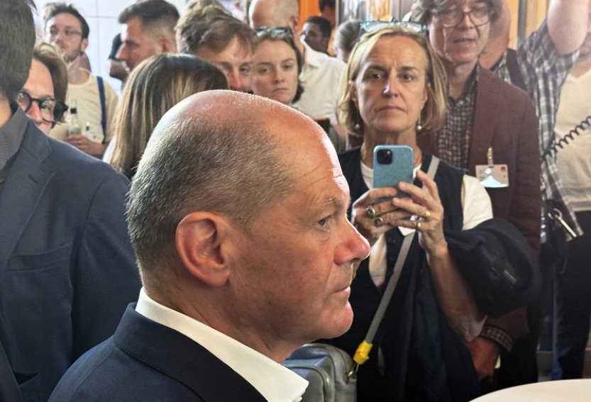 Evropa se posunula doprava a kancléř Scholz utrpěl debakl, píší německá média