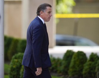 Porota shledala Huntera Bidena vinným ve všech bodech v kauze držení zbraně