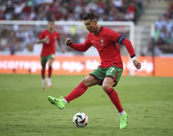 Tým je vyladěný a sebevědomý, vyzdvihl Ronaldo poté, co varoval Čechy dvěma góly