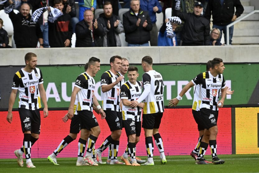 Hradec Králové zahájil prodej fotbalového klubu, zájemci se mají hlásit do září