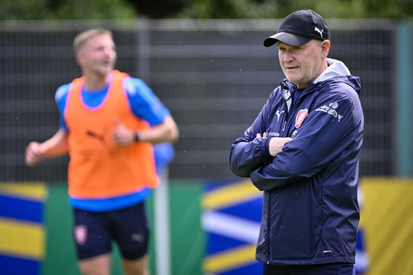 Fotbalisté si u videa pouštějí i záběry z dronu, hráči si rozbory pochvalují