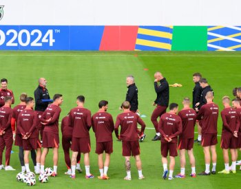 Poláci bez zraněného Lewandowského vyzvou v úvodu ME Nizozemce