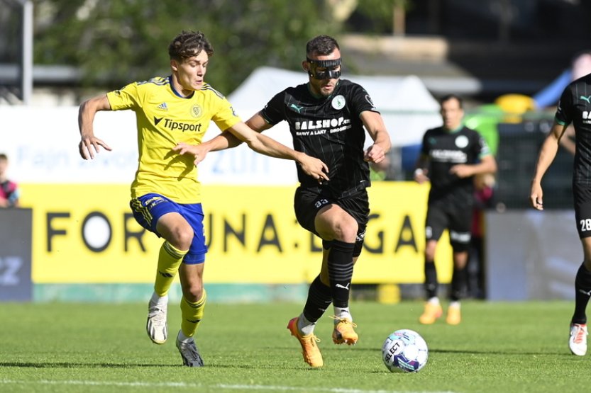 Talentovaný fotbalista Bužek zamířil po sestupu se Zlínem do Slavie