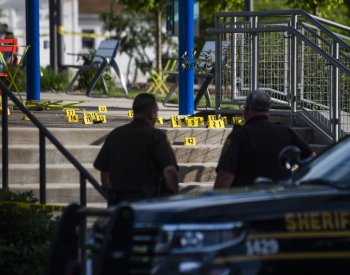 Střelec, který na předměstí Detroitu zranil devět lidí, spáchal sebevraždu