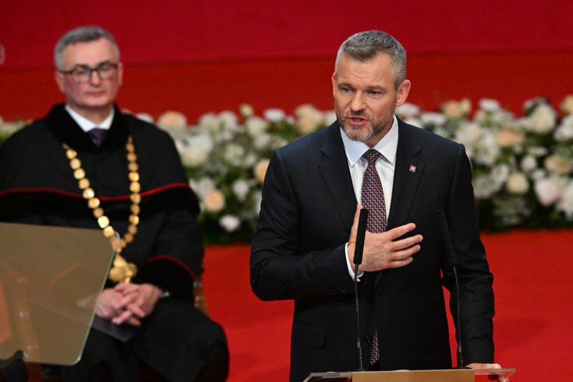 Tisk pochvalně i zdrženlivě hodnotí prezidenta Pellegriniho