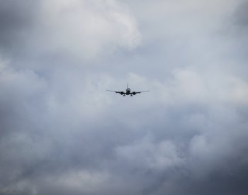 Boeing 737 MAX se dostal do nebezpečných bočních kmitů, vyšetřují to úřady v USA