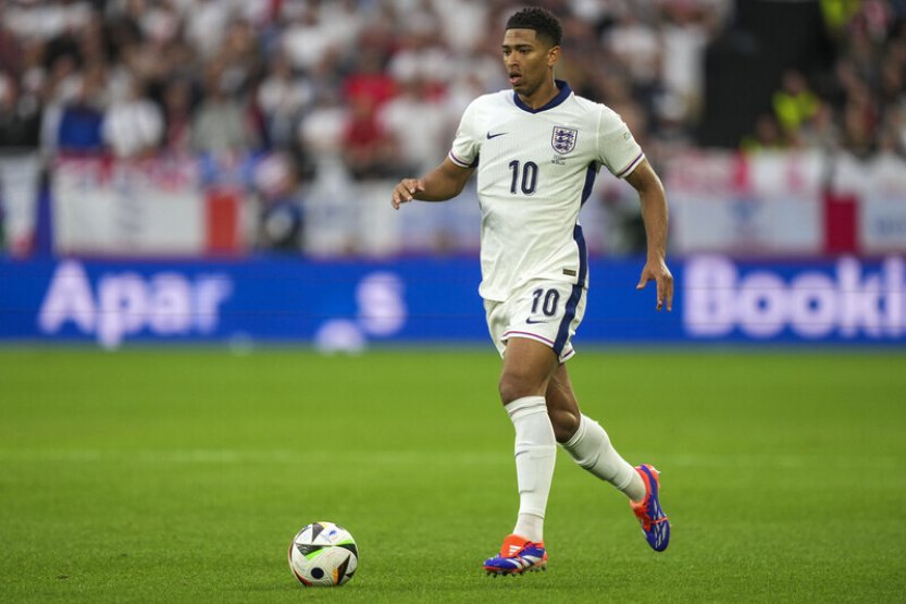 Bellingham rozhodl duel se Srbskem, za odměnu si vyslechl své oblíbené Beatles