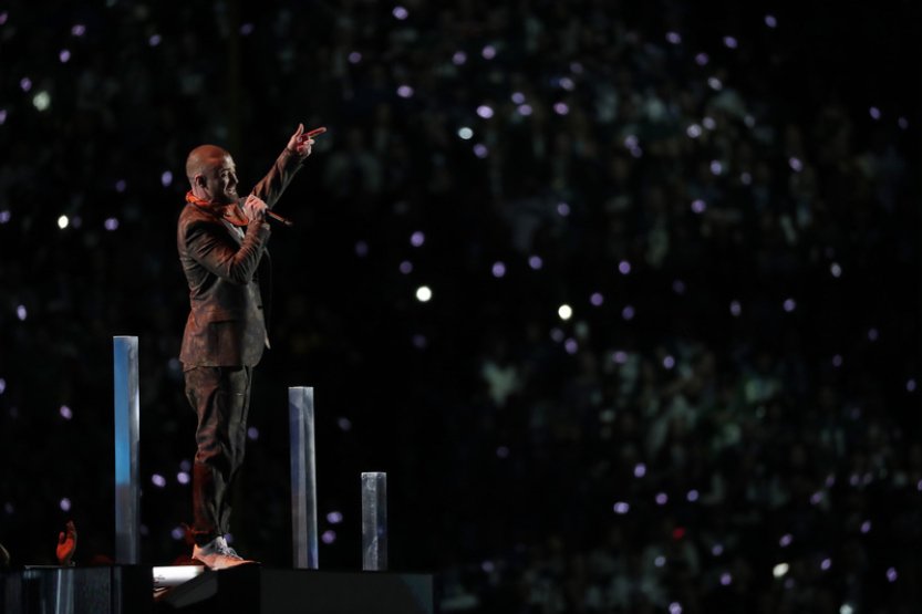 Zpěvák Timberlake je obviněn z řízení pod vlivem, po krátké vazbě ho propustili