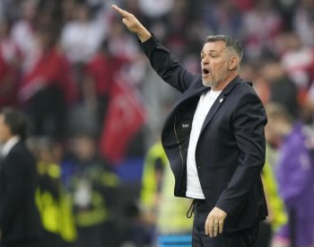 Proti Česku budeme chtít předvést podobný výkon, řekl Sagnol