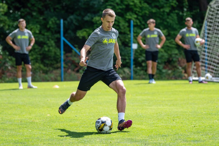 Záložník Vlkanova se vrací z Plzně do Hradce Králové