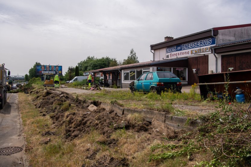 Po letech sporů dnes začala stavba úseku D3 u Tábora kolem motocentra