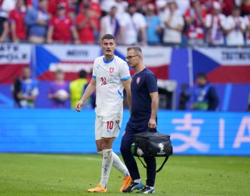 Zraněný fotbalista Schick půjde v neděli na magnetickou rezonanci