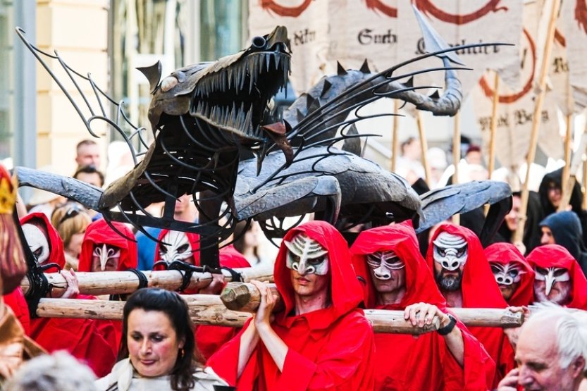 Trutnovský drak dorazil do Brna, nadšenci tak připomněli starou pověst