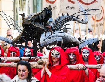 Trutnovský drak dorazil do Brna, nadšenci tak připomněli starou pověst