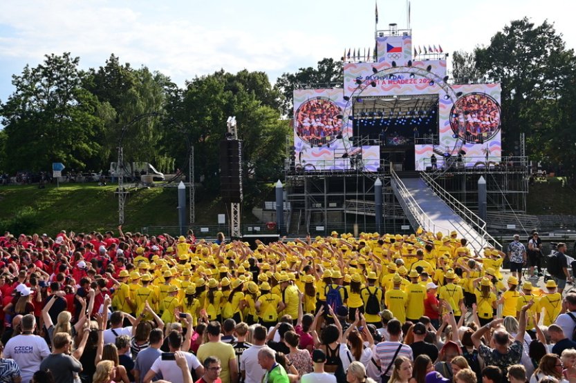Zahájení dětské olympiády v Č. Budějovicích sledovaly tisícovky lidí