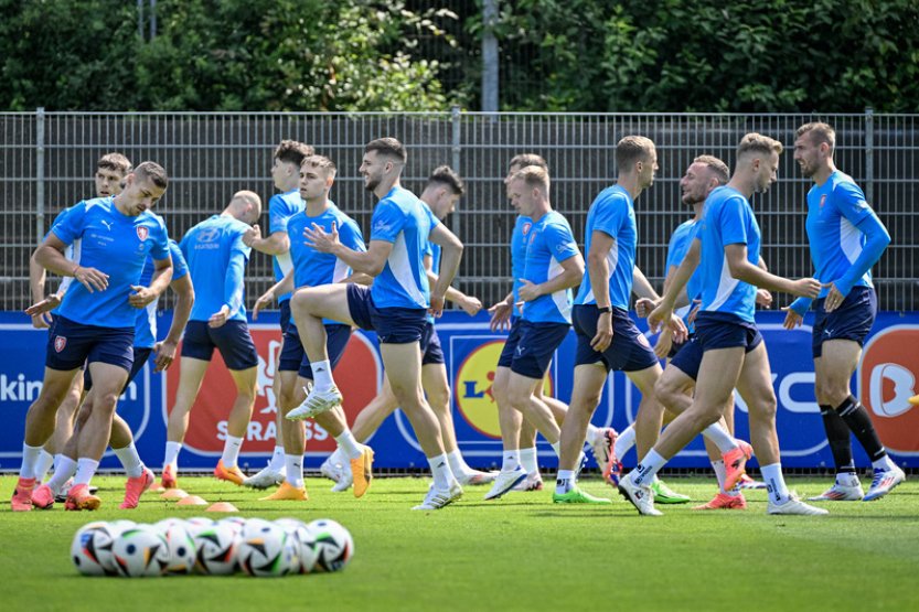 Fotbalisté se na Turky chystali bez zraněného Schicka, nechyběl Barák
