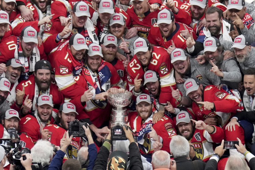 Florida po třech prohrách zabrala a po výhře 2:1 má první Stanley Cup