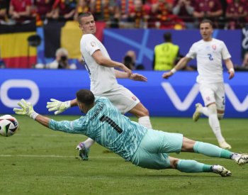 Na Euru vyvrcholí vyrovnaná skupina E, remíza nemusí stačit jen Ukrajině