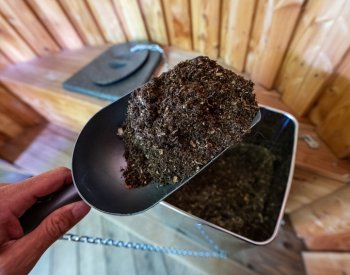 Prachovské skály mají dvě kompostovací toalety, nepotřebují vodu ani elektřinu