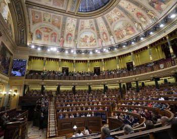 Španělští vládní socialisté mají šéfku nové dolní komory parlamentu